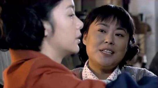 李菁菁回应诈骗粉丝上千万 李菁菁诈骗究竟是怎么回事 李菁菁回应诈骗粉丝上千万 李菁菁诈骗究竟是怎么回事