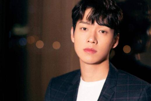 魏大勋个人资料及作品 魏大勋杨幂出入酒店恋情遭实锤是真的吗 魏大勋个人资料及作品 魏大勋杨幂出入酒店恋情遭实锤是真的吗