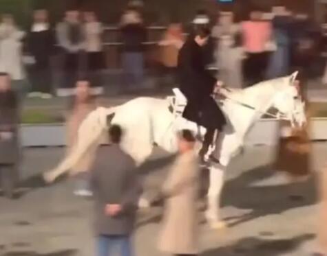 李敏镐骑白马什么情况 李敏搞新剧《永远的君主》高分上线 李敏镐骑白马什么情况 李敏搞新剧《永远的君主》高分上线