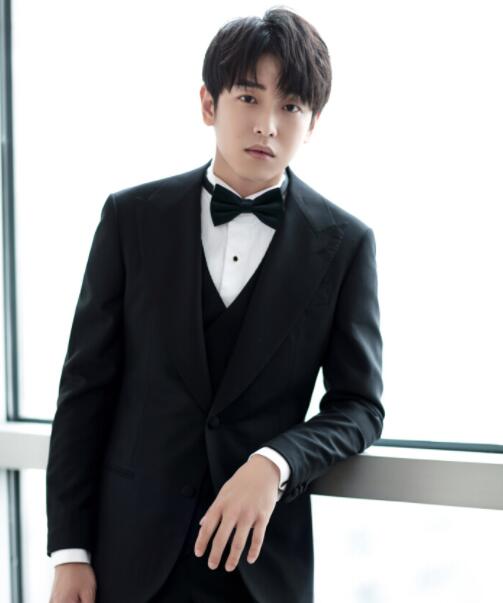 彭昱畅承认恋情女方不是张婧仪 女友身份成迷