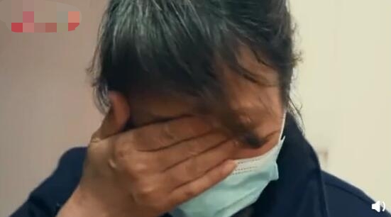 武汉宿管阿姨与学生视频后泪奔 网友：都是别人家的阿姨