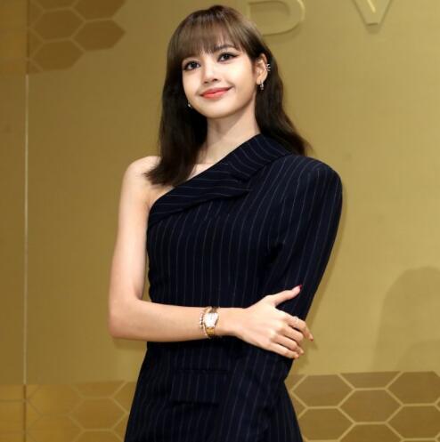 Lisa被前经纪人骗钱近六百万 Lisa前经纪人是谁及事情始末经过介绍 Lisa被前经纪人骗钱近六百万 Lisa前经纪人是谁及事情始末经过介绍