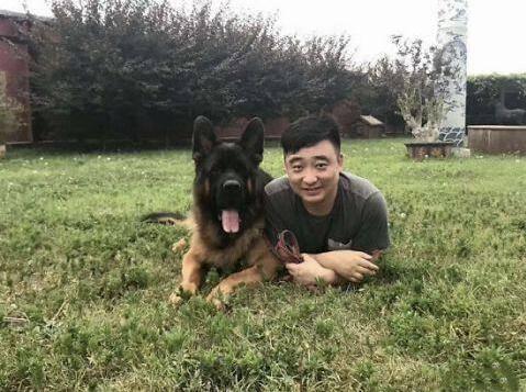 乡村爱情演员刘宇去世 曾与赵本山演多场对手戏出殡现场画面曝光 乡村爱情演员刘宇去世 曾与赵本山演多场对手戏出殡现场画面曝光