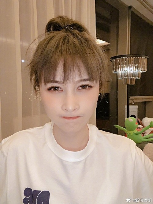 厉娜再谈超女重聚风波 许飞找事情炒作遭实锤 厉娜再谈超女重聚风波 许飞找事情炒作遭实锤