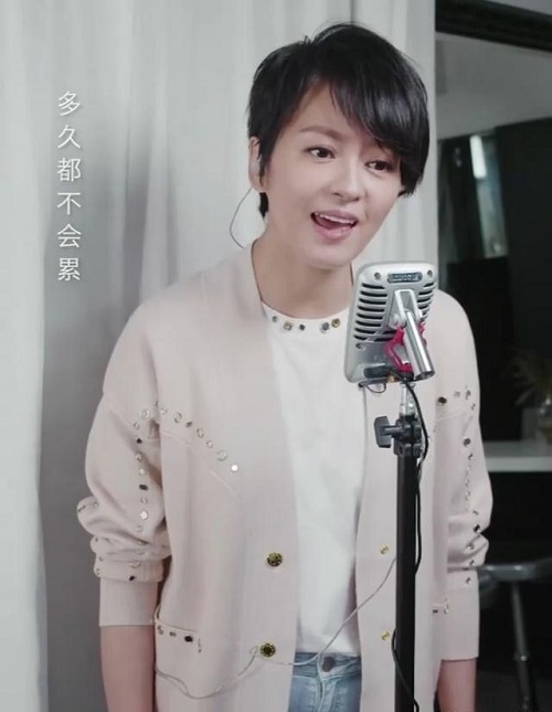 梁咏琪唱花火致敬白衣天使 周杰伦林俊杰合唱《stay with you》 梁咏琪唱花火致敬白衣天使 周杰伦林俊杰合唱《stay with you》