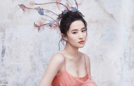 刘亦菲试镜花木兰视频曝光 素颜出镜全程英文流利对话破内定传闻 刘亦菲试镜花木兰视频曝光 素颜出镜全程英文流利对话破内定传闻