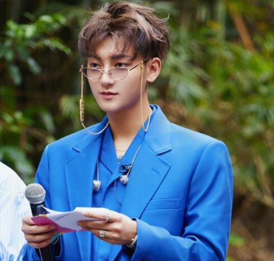 吴彦祖发文怼特朗普 你不能代替我们讲话9字霸气回应引网友数万点赞 吴彦祖发文怼特朗普 你不能代替我们讲话9字霸气回应引网友数万点赞