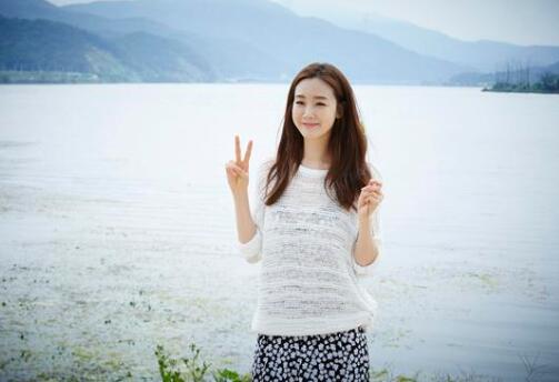 44岁韩国女星崔智友产女 “催泪女神”神秘丈夫身份曝光 44岁韩国女星崔智友产女 “催泪女神”神秘丈夫身份曝光