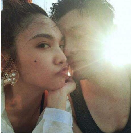 杨丞琳认证李荣浩撞脸猫咪怎么回事 两者对比照曝光网友惊呼太像了 杨丞琳认证李荣浩撞脸猫咪怎么回事 两者对比照曝光网友惊呼太像了