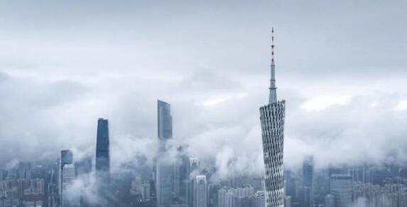 广州出现云墙幻若仙境 现场画面曝光云墙是什么怎么形成的