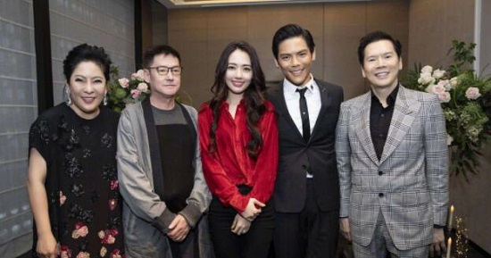 向太发文疑否认郭碧婷怀孕 但一个细节暴露真相 向太发文疑否认郭碧婷怀孕 但一个细节暴露真相