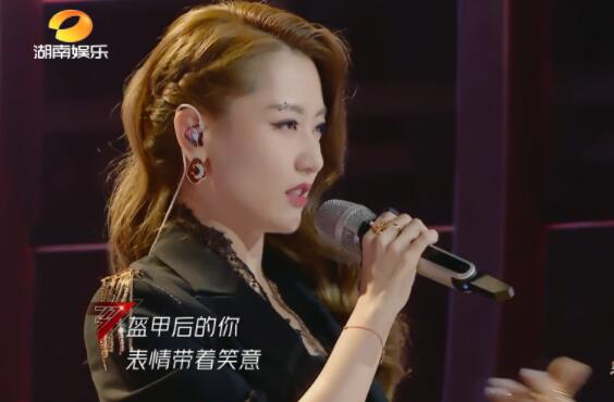 白冰节目中自爆离婚 白冰老公是谁为什么离婚 白冰节目中自爆离婚 白冰老公是谁为什么离婚