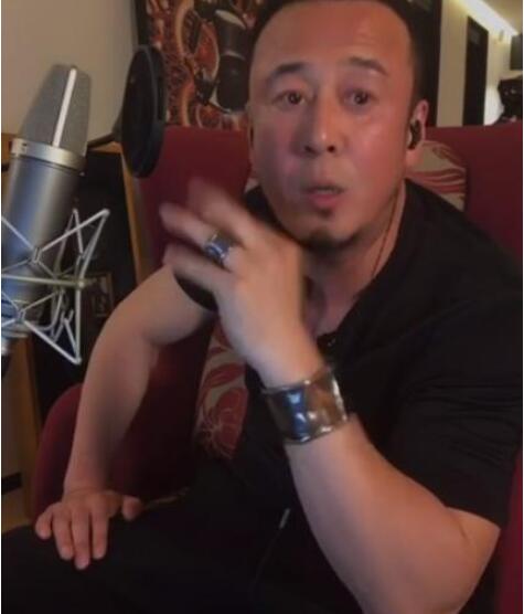 杨坤评价周杰伦新歌 一句话被网友解读这几层意思