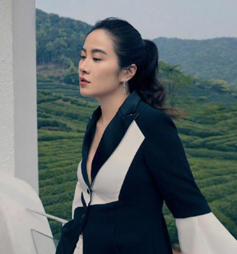 叶璇怼工作人员怎么回事 事件详情始末介绍真相来了