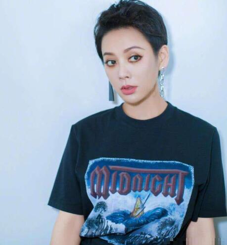 宁静给节目组送猪饲料什么情况 现场画面曝光真不愧是猪饲料的代言人