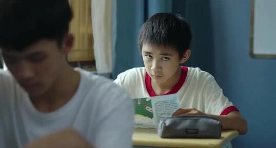 隐秘的角落朱朝阳为什么黑化 变成张东升与原生家庭破裂有关