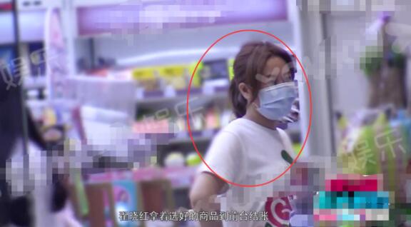 宋小宝深夜陪老婆购物恩爱十足 宋小宝老婆正面照和资料介绍 宋小宝深夜陪老婆购物恩爱十足 宋小宝老婆正面照和资料介绍