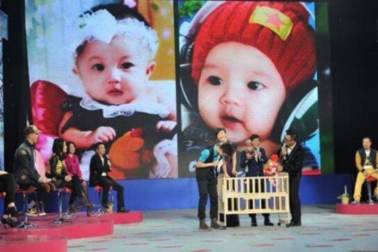 宋小宝深夜陪老婆购物恩爱十足 宋小宝老婆正面照和资料介绍 宋小宝深夜陪老婆购物恩爱十足 宋小宝老婆正面照和资料介绍