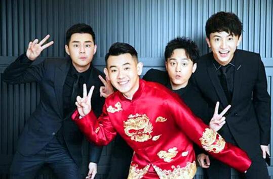 李响当爸爆宝贝小名为赞赞 圈外妻子正面照曝光美艳全场 李响当爸爆宝贝小名为赞赞 圈外妻子正面照曝光美艳全场