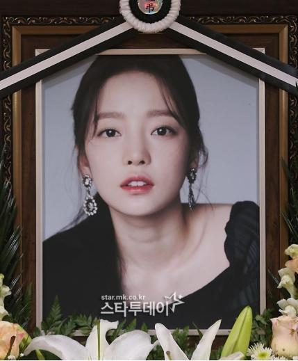 具荷拉前男友获刑一年 曾对自杀的具荷拉施暴及不雅视频威胁