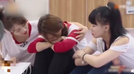 吴昕：拖着别人的感觉特别不好什么情况 吴昕大哭竟是因为她！