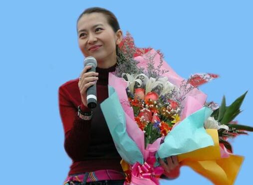 抖音谁能用爱烘干这颗潮湿的心什么歌 歌曲《潮湿的心》演唱者及歌词介绍