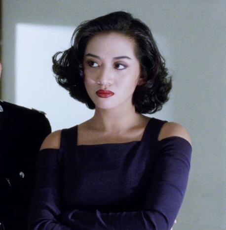 关锦鹏批评伊能静 拉踩梅艳芳后被指没资格 关锦鹏批评伊能静 拉踩梅艳芳后被指没资格