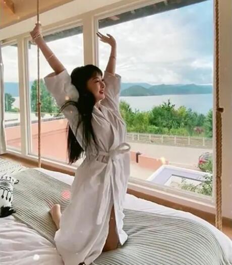 郭美美公布恋情 郭美美新男友身份曝光