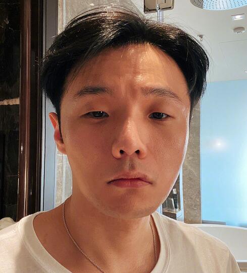 李荣浩新歌歌词九个字 本尊亲自回应引争议