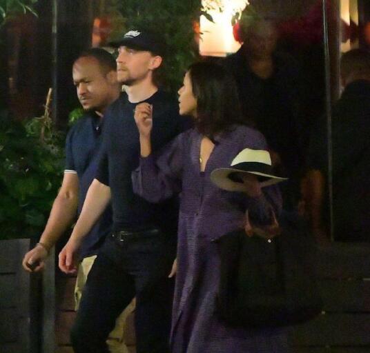 抖森被曝已与小3岁女星同居 女星个人资料及照片曝光