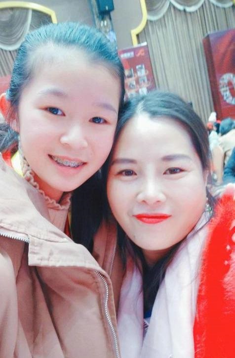 14岁少女自称一天创作2000首诗 创作诗作曝光被网友指伪神童 14岁少女自称一天创作2000首诗 创作诗作曝光被网友指伪神童