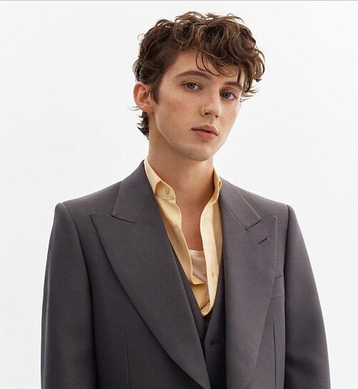 黄子韬戳爷互动什么情况 戳爷是谁怎么火起来的