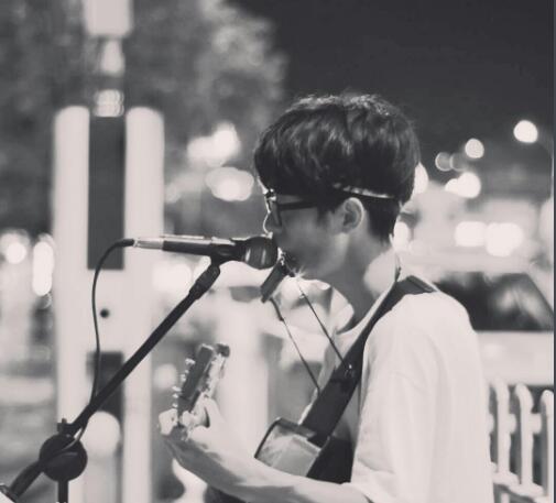 抖音向着风拥抱彩虹勇敢的向前走这首歌叫什么 歌曲《你的答案》歌词介绍 抖音向着风拥抱彩虹勇敢的向前走这首歌叫什么 歌曲《你的答案》歌词介绍