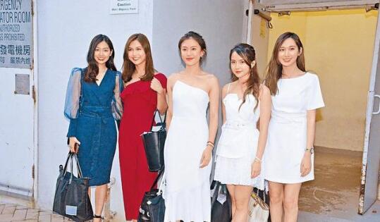 2020港姐15强诞生 网友直呼丑到辣眼睛(附往届港姐美照) 2020港姐15强诞生 网友直呼丑到辣眼睛(附往届港姐美照)