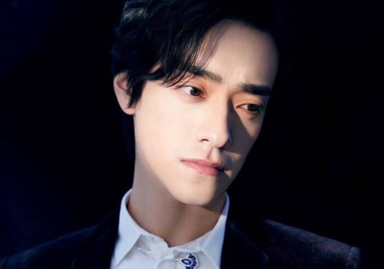 公安局回应郑云龙落户北京 仝卓发文怀疑郑云龙毕业论文抄袭