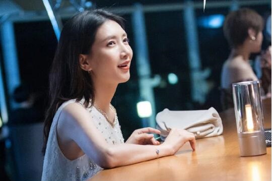 三十而已王漫妮梁振贤在一起了吗 两人交往后男方一句话被骂渣男 三十而已王漫妮梁振贤在一起了吗 两人交往后男方一句话被骂渣男