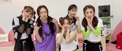 伊能静为蓝盈莹写小作文 伊能静蓝盈莹三公闹翻是真的吗 伊能静为蓝盈莹写小作文 伊能静蓝盈莹三公闹翻是真的吗