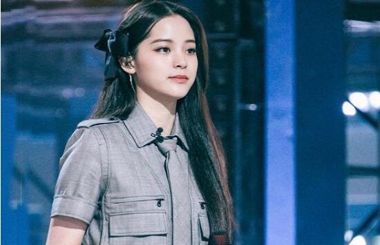 欧阳娜娜回应提议重录 上一秒将票投给选手下一秒要求重录 欧阳娜娜回应提议重录 上一秒将票投给选手下一秒要求重录