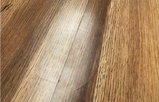 张艺兴把地板跺出坑 现场画面曝光工作室调侃称请自理