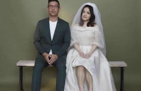 徐佳莹宣布怀孕 其大11岁的导演老公比尔贾个人资料介绍 徐佳莹宣布怀孕 其大11岁的导演老公比尔贾个人资料介绍