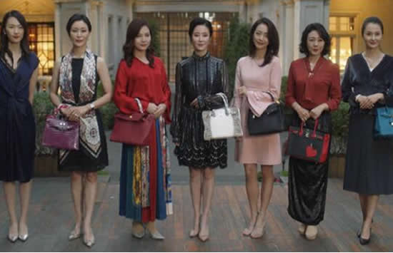 三十而已刘太太扮演者是谁 靠包识人的贵妇圈都大有来头 三十而已刘太太扮演者是谁 靠包识人的贵妇圈都大有来头