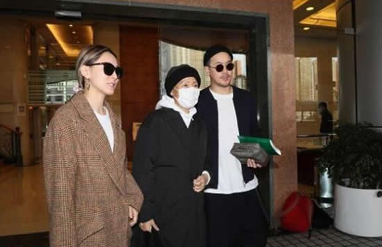 曾志伟妻子朱锡珍去世 与曾志伟分居多年两人婚姻名存实亡 曾志伟妻子朱锡珍去世 与曾志伟分居多年两人婚姻名存实亡