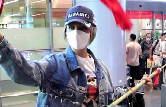 粉丝机场送宁静哪吒套装什么情况 继撞脸绿豆卡通杯之后再次撞脸哪吒