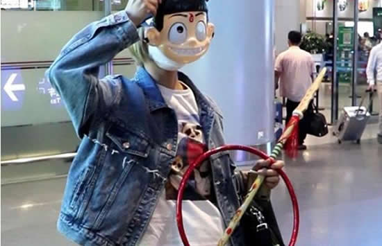 粉丝机场送宁静哪吒套装什么情况 继撞脸绿豆卡通杯之后再次撞脸哪吒