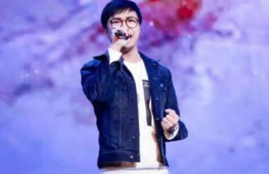 抖音我自关山点酒千秋皆入喉是什么歌 歌曲《关山酒》演唱者及歌词介绍 抖音我自关山点酒千秋皆入喉是什么歌 歌曲《关山酒》演唱者及歌词介绍