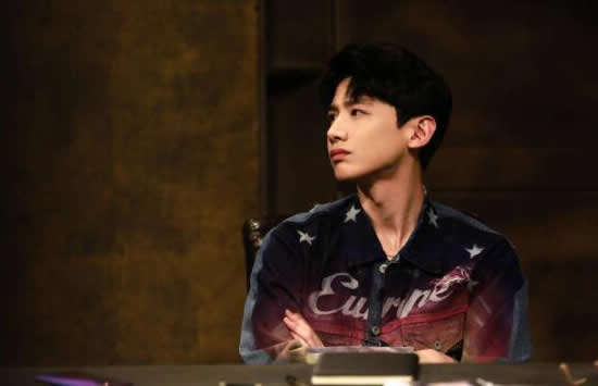 白敬亭:我觉得我不是帅哥什么情况 白敬亭怎么火起来的 白敬亭:我觉得我不是帅哥什么情况 白敬亭怎么火起来的