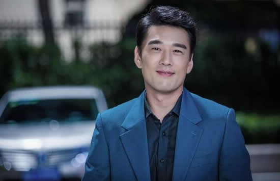 虞书欣王耀庆什么关系 两人怎么认识的及真实关系揭秘 虞书欣王耀庆什么关系 两人怎么认识的及真实关系揭秘