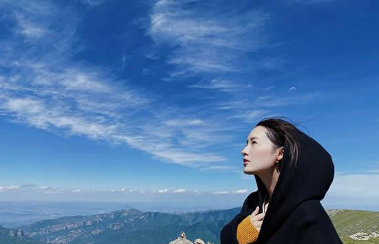 演员李沁个人资料及2020最新照片图片介绍 演员李沁个人资料及2020最新照片图片介绍