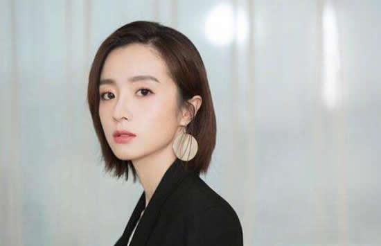 胡冰卿的个人资料身高体重简介及最新写真照片图片介绍 胡冰卿的个人资料身高体重简介及最新写真照片图片介绍