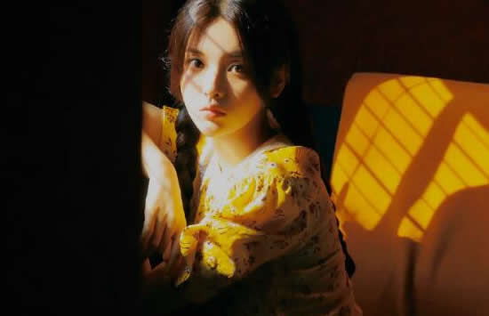 杨超越个人资料身高年龄学历介绍及2020最新图片 杨超越个人资料身高年龄学历介绍及2020最新图片